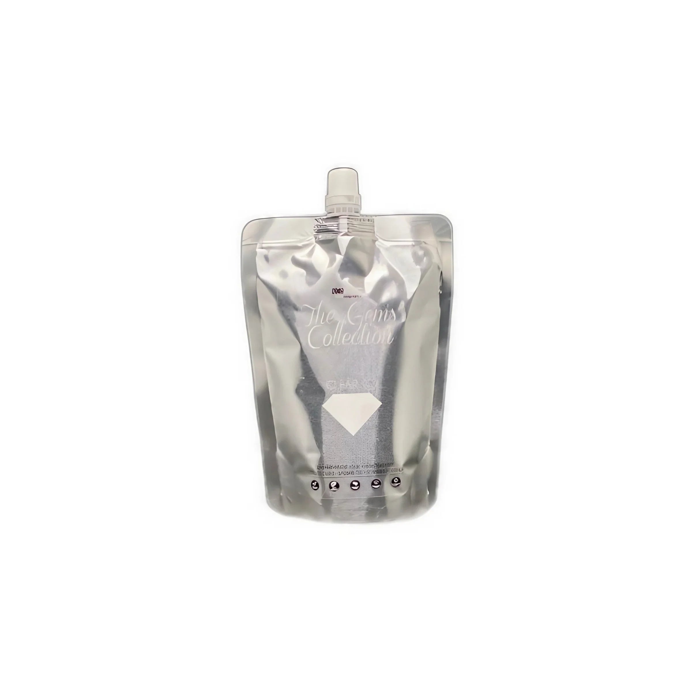 Silberne Nachfüllpackung The Gloss Collection mit Ausgießer, isoliert auf weißem Hintergrund