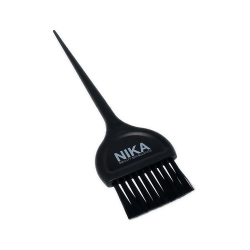 NIKA schwarze Färbebürste für Haare, Friseurzubehör, auf weißem Hintergrund